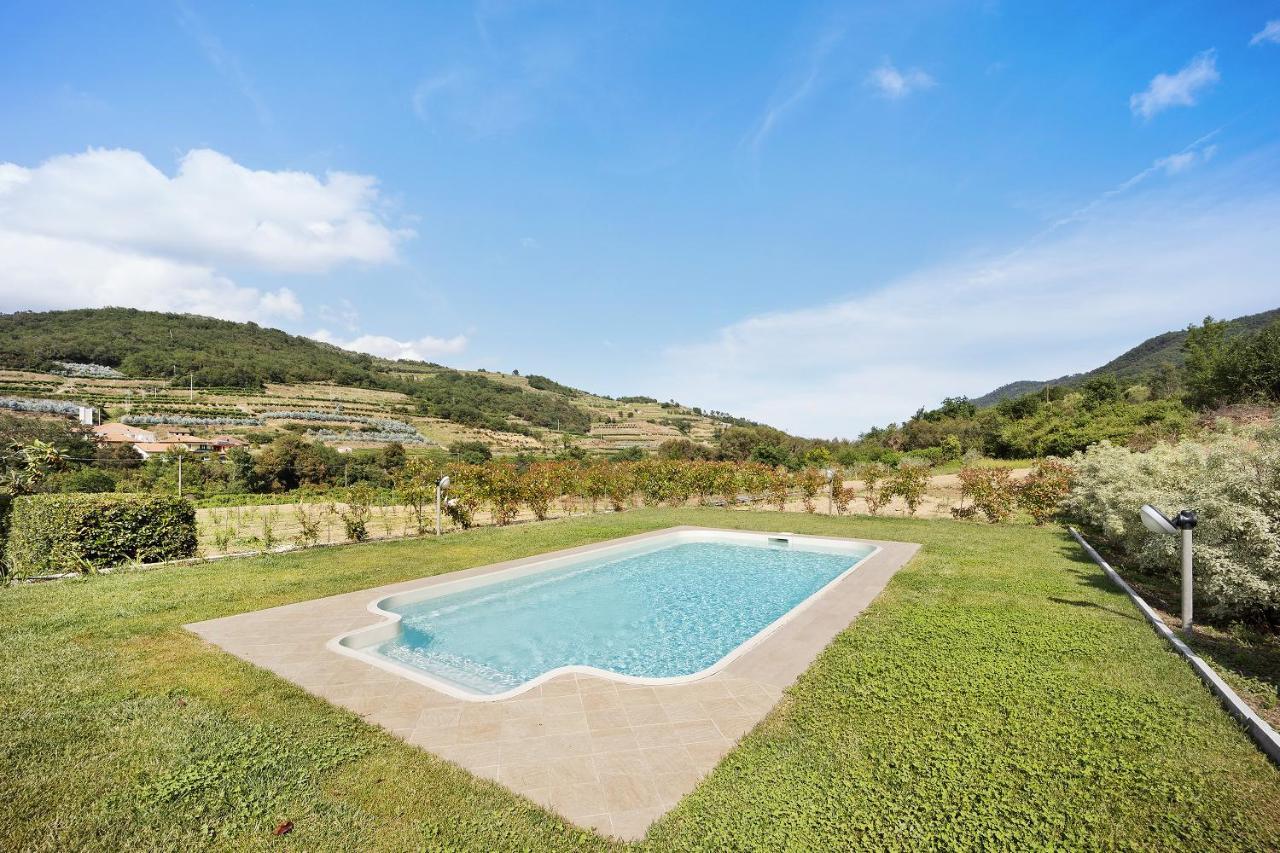 Mansarda Albero Verde Con Piscina Casanova Lerrone Екстер'єр фото