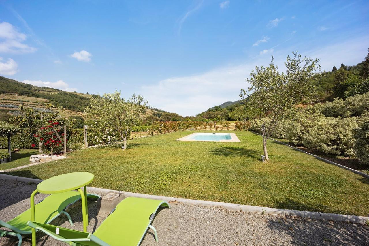 Mansarda Albero Verde Con Piscina Casanova Lerrone Екстер'єр фото